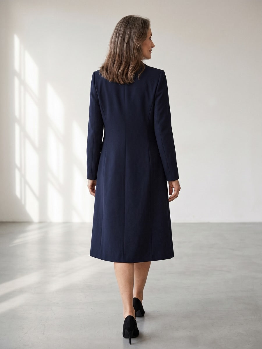 Santina | Conjunto de Blazer Larga y Vestido sin Mangas con Botones Dorados