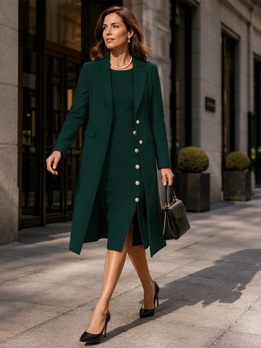 Santina | Conjunto de Blazer Larga y Vestido sin Mangas con Botones Dorados
