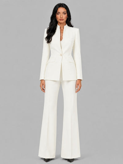 Faustina | Conjunto de Dos Piezas con Blazer de Cinturilla y Pantalones de Campana
