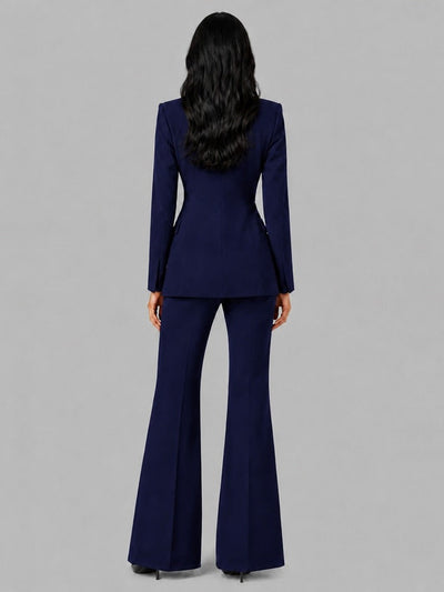 Faustina | Conjunto de Dos Piezas con Blazer de Cinturilla y Pantalones de Campana