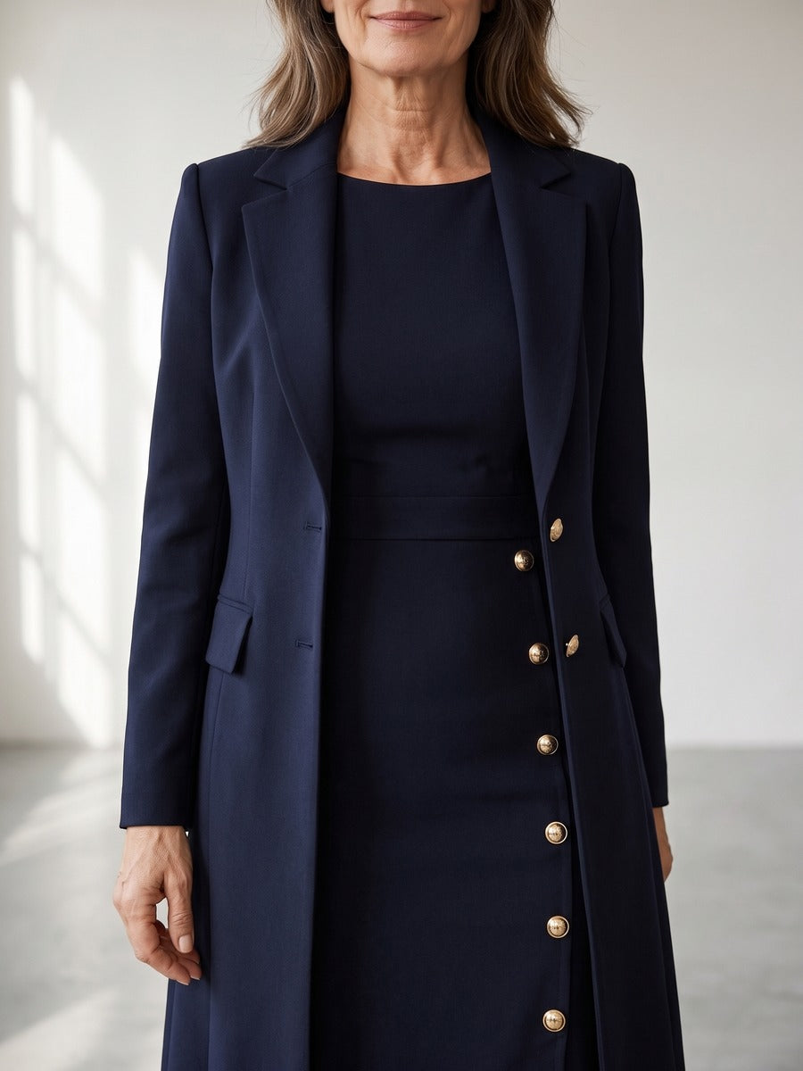 Santina | Conjunto de Blazer Larga y Vestido sin Mangas con Botones Dorados